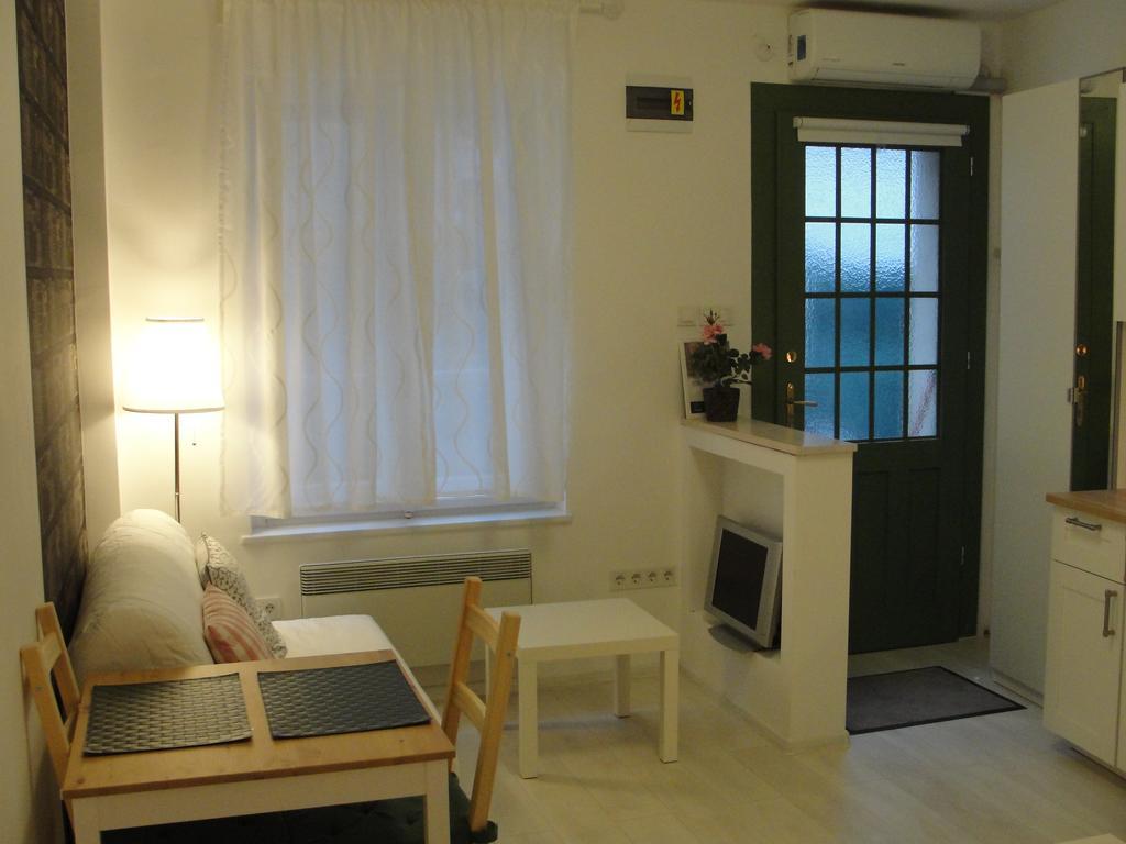 Studio Apartment - Green Door ザグレブ エクステリア 写真